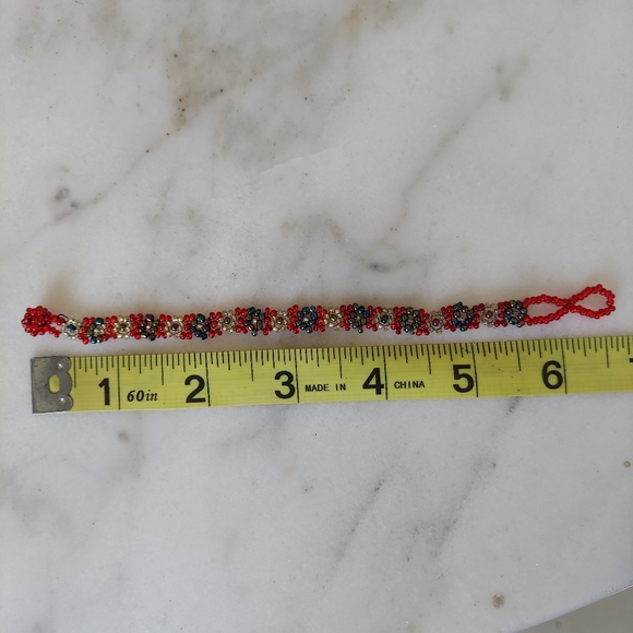 NWOT Adjustable Sweet Beaded Bracelet - Picture 5 of 5